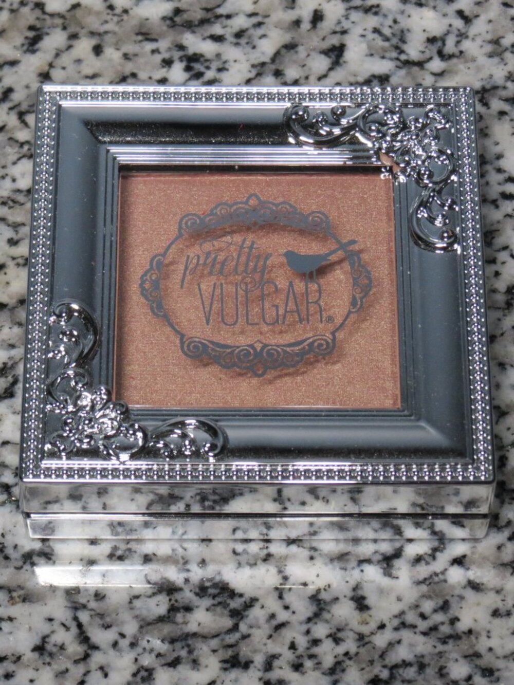 NEW Pretty Vulgar Shimmering Swan 126 Glow UP Highlighter/Illuminator
